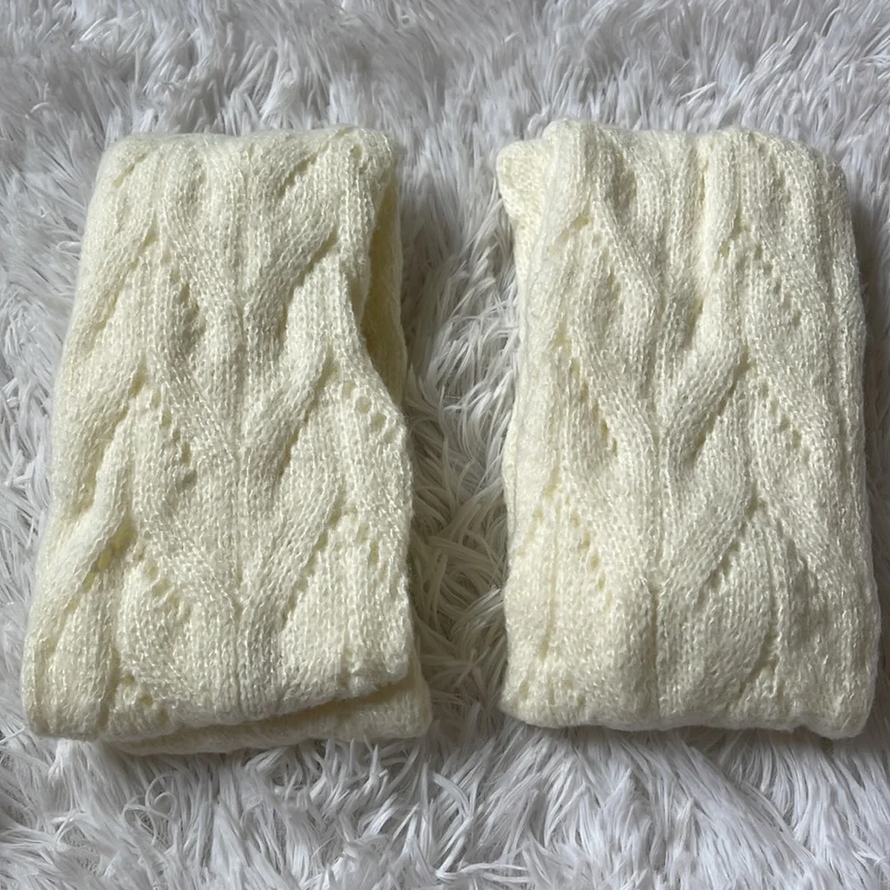 Over the knee knitted soft socks